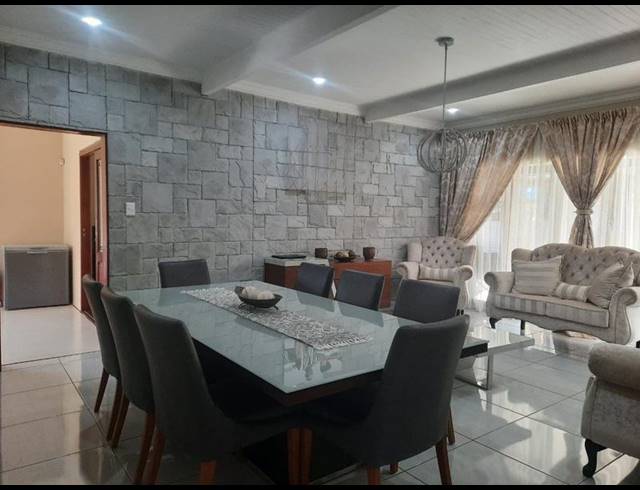 4 BEDROOM HOUSE FOR SALE IN VANDERBIJLPARK SE 7